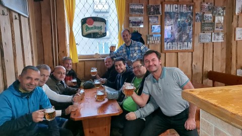 Basket pub
